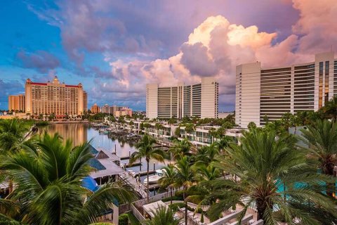 Флоридский агент по недвижимости объясняет, почему покупка элитных объектов в текущем году стала трендом