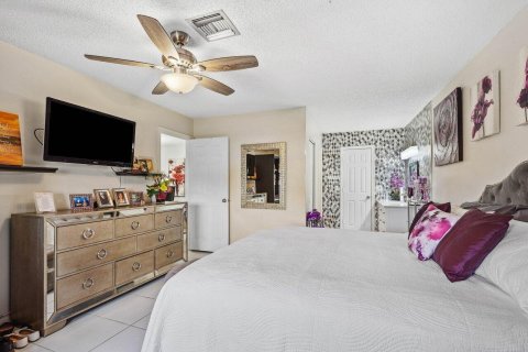 Condo in Delray Beach, Florida, 2 bedrooms  № 1174190 - photo 23