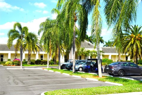 Condo in Coconut Creek, Florida, 1 bedroom  № 1174096 - photo 21