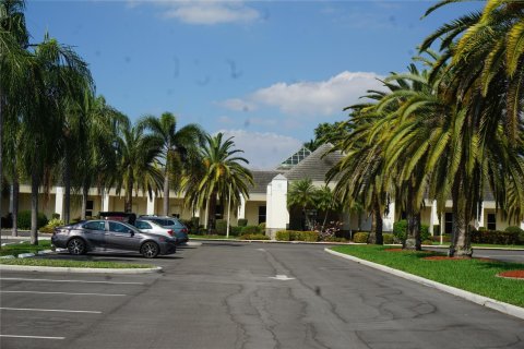 Copropriété à vendre à Coconut Creek, Floride: 1 chambre, 75.34 m2 № 1174096 - photo 6