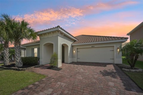 House in BELLALAGO in Kissimmee, Florida 4 bedrooms, 198.63 sq.m. № 1404831 - photo 1