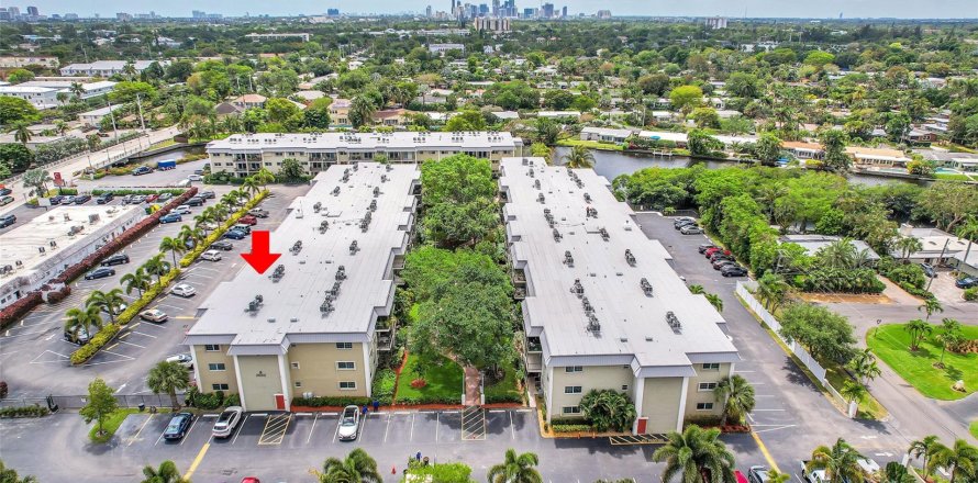 Condominio en Fort Lauderdale, Florida, 2 dormitorios  № 1080450