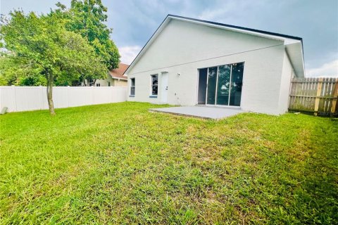 Casa en venta en Kissimmee, Florida, 5 dormitorios, 131.27 m2 № 1303535 - foto 18