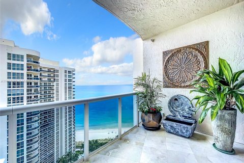 Copropriété à vendre à Fort Lauderdale, Floride: 2 chambres, 183.67 m2 № 1328822 - photo 16