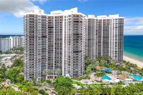 Condominio en venta en Fort Lauderdale, Florida, 2 dormitorios, 183.67 m2 № 1328822 - foto 25