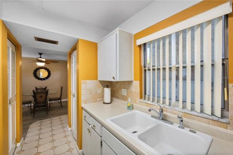 Condominio en venta en Largo, Florida, 1 dormitorio, 59.46 m2 № 1416921 - foto 13