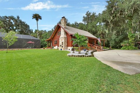 Villa ou maison à vendre à New Smyrna Beach, Floride: 4 chambres, 194.82 m2 № 1340867 - photo 3