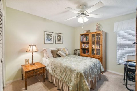 Condo in Holiday, Florida, 2 bedrooms  № 1273847 - photo 28