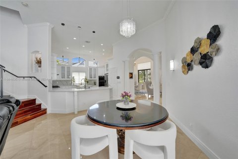 House in Miramar, Florida 7 bedrooms, 368.45 sq.m. № 1379009 - photo 27