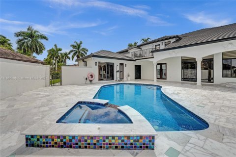 Villa ou maison à vendre à Miramar, Floride: 7 chambres, 368.45 m2 № 1379009 - photo 3