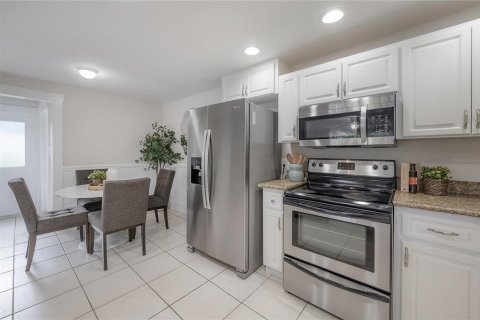 Casa en venta en Tampa, Florida, 3 dormitorios, 135.82 m2 № 1259701 - foto 14