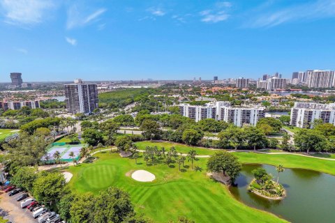 Condo in Aventura, Florida, 2 bedrooms  № 1182680 - photo 14