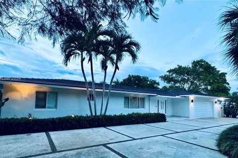 Casa en venta en Key Biscayne, Florida, 4 dormitorios, 238.39 m2 № 1318932 - foto 21