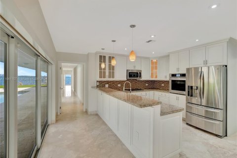 Villa ou maison à vendre à Key Biscayne, Floride: 4 chambres, 238.39 m2 № 1318932 - photo 16