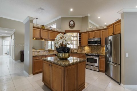 House in Weston, Florida 5 bedrooms, 249.81 sq.m. № 1309448 - photo 10