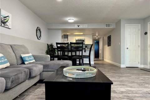 Condominio en venta en Kissimmee, Florida, 3 dormitorios, 119.57 m2 № 917700 - foto 5
