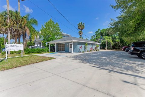 Commercial property in DeLand, Florida 125.6 sq.m. № 1167723 - photo 15