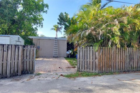 Villa ou maison à vendre à Hollywood, Floride: 3 chambres, 159.88 m2 № 1221279 - photo 4