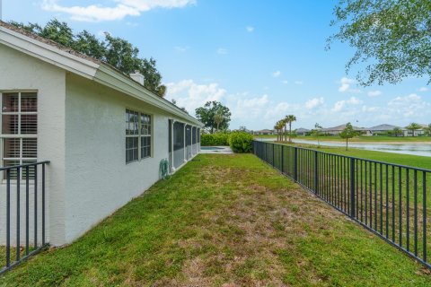 House in Fort Lauderdale, Florida 3 bedrooms, 238.57 sq.m. № 1221280 - photo 7