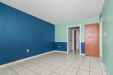 Copropriété à vendre à Miami, Floride: 2 chambres, 84.91 m2 № 1104693 - photo 10