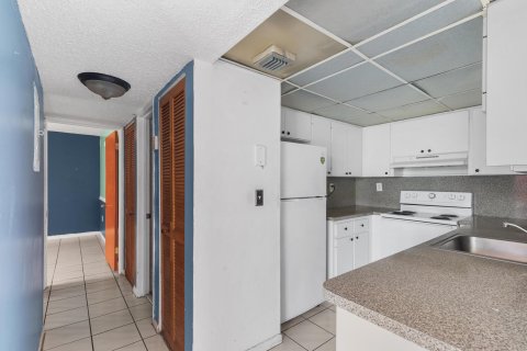 Condo in Miami, Florida, 2 bedrooms  № 1104693 - photo 18