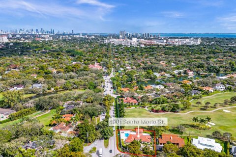 Villa ou maison à vendre à Coral Gables, Floride: 5 chambres, 360.83 m2 № 1008955 - photo 3