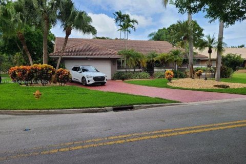 Villa ou maison à vendre à Coral Springs, Floride: 4 chambres, 246.01 m2 № 1309614 - photo 1