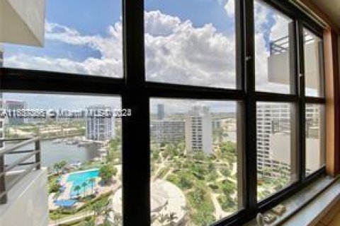 Copropriété à vendre à Hallandale Beach, Floride: 2 chambres, 118.91 m2 № 1309616 - photo 6