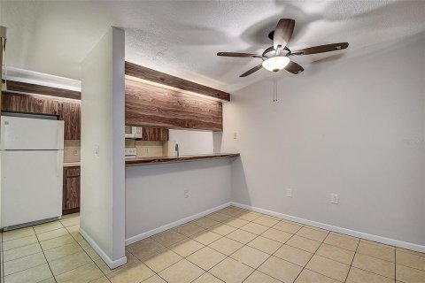 Adosado en venta en Palm Harbor, Florida, 2 dormitorios, 124.86 m2 № 1245419 - foto 12