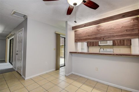 Touwnhouse à vendre à Palm Harbor, Floride: 2 chambres, 124.86 m2 № 1245419 - photo 13