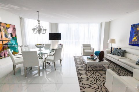 Condo in Hollywood, Florida, 3 bedrooms  № 1272186 - photo 3