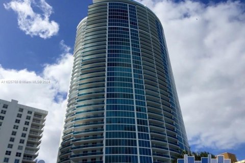 Condominio en venta en Hollywood, Florida, 3 dormitorios, 193.98 m2 № 1272186 - foto 27