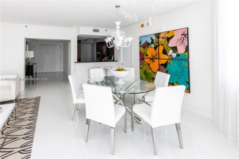 Condominio en venta en Hollywood, Florida, 3 dormitorios, 193.98 m2 № 1272186 - foto 9