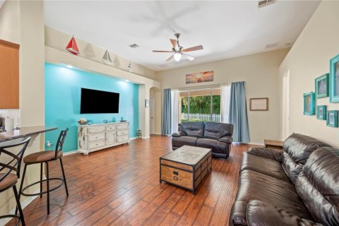 Casa en venta en Lakeland, Florida, 4 dormitorios, 205.22 m2 № 1356017 - foto 4