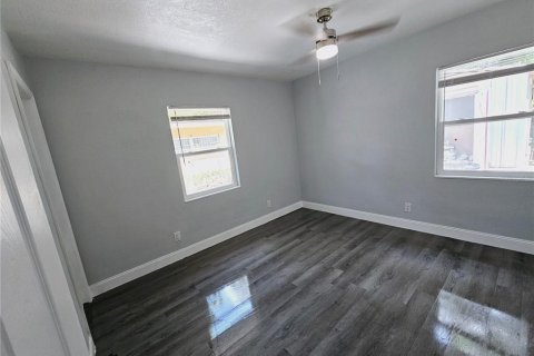 Casa en venta en Tampa, Florida, 3 dormitorios, 92.81 m2 № 1246392 - foto 30