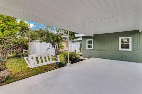 House in Saint Petersburg, Florida 2 bedrooms, 69.12 sq.m. № 1335809 - photo 20