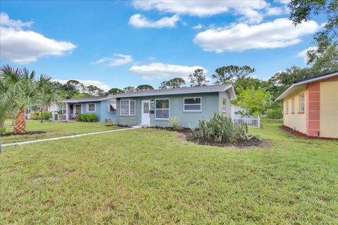 Casa en venta en Saint Petersburg, Florida, 2 dormitorios, 69.12 m2 № 1335809 - foto 2