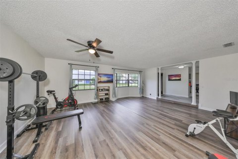 Villa ou maison à vendre à Tampa, Floride: 3 chambres, 272.48 m2 № 1335811 - photo 6