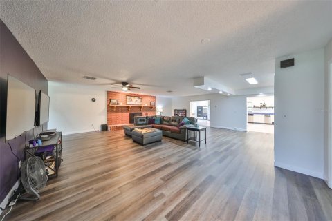 Casa en venta en Tampa, Florida, 3 dormitorios, 272.48 m2 № 1335811 - foto 10