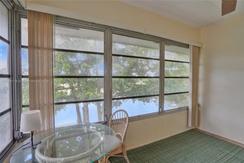 Condo in Lauderdale Lakes, Florida, 1 bedroom  № 1423240 - photo 20