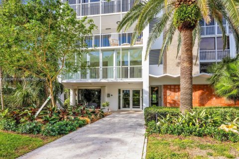 Condominio en venta en Key Biscayne, Florida, 2 dormitorios, 126.81 m2 № 1395897 - foto 13