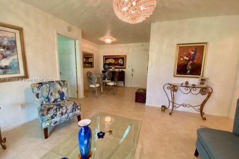 Copropriété à vendre à Miami, Floride: 2 chambres, 89.74 m2 № 1395865 - photo 21