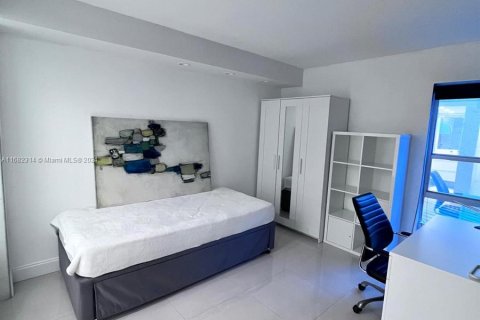 Condominio en venta en Sunny Isles Beach, Florida, 2 dormitorios, 74.41 m2 № 1417141 - foto 23