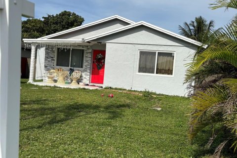 Villa ou maison à vendre à West Park, Floride: 3 chambres, 108.32 m2 № 884336 - photo 23