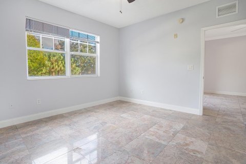Condominio en venta en Coral Springs, Florida, 3 dormitorios, 122.17 m2 № 941151 - foto 16