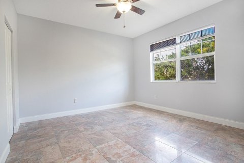 Condominio en venta en Coral Springs, Florida, 3 dormitorios, 122.17 m2 № 941151 - foto 18