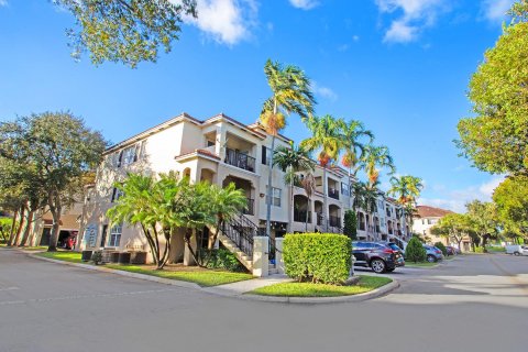 Condominio en venta en Coral Springs, Florida, 3 dormitorios, 122.17 m2 № 941151 - foto 1