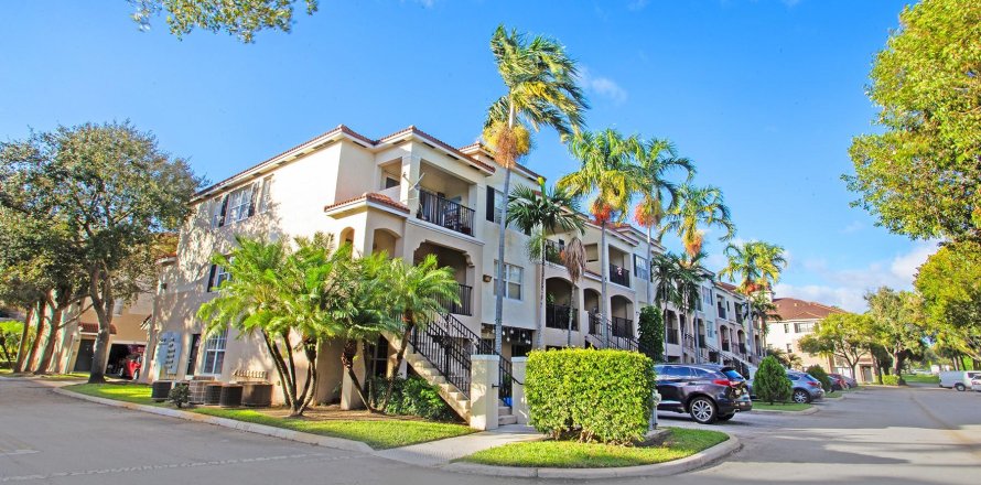 Condominio en Coral Springs, Florida, 3 dormitorios  № 941151