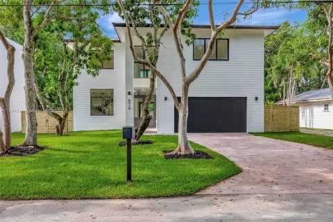 Villa ou maison à vendre à Palmetto Bay, Floride: 4 chambres, 273.13 m2 № 1327718 - photo 1