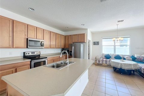 Casa en venta en Davenport, Florida, 4 dormitorios, 171.5 m2 № 1295836 - foto 5